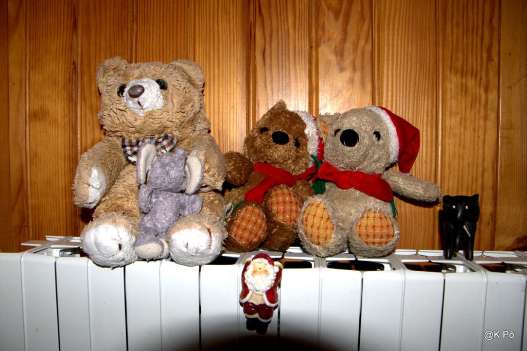 L&rsquo;équipée du petit karouge illustré vous souhaite des chemins de fêtes traversés de courants d&rsquo;air&nbsp;respirables!