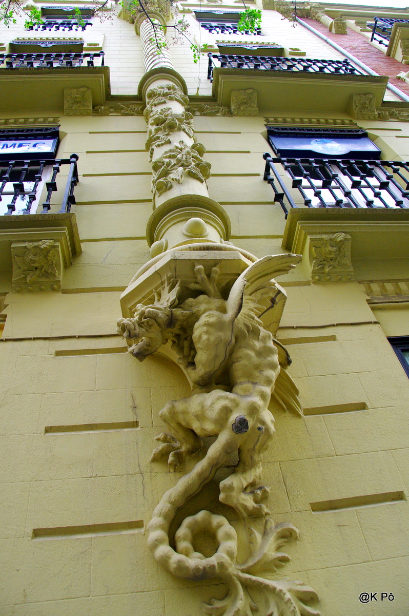 cheval de mer et poisson de terre