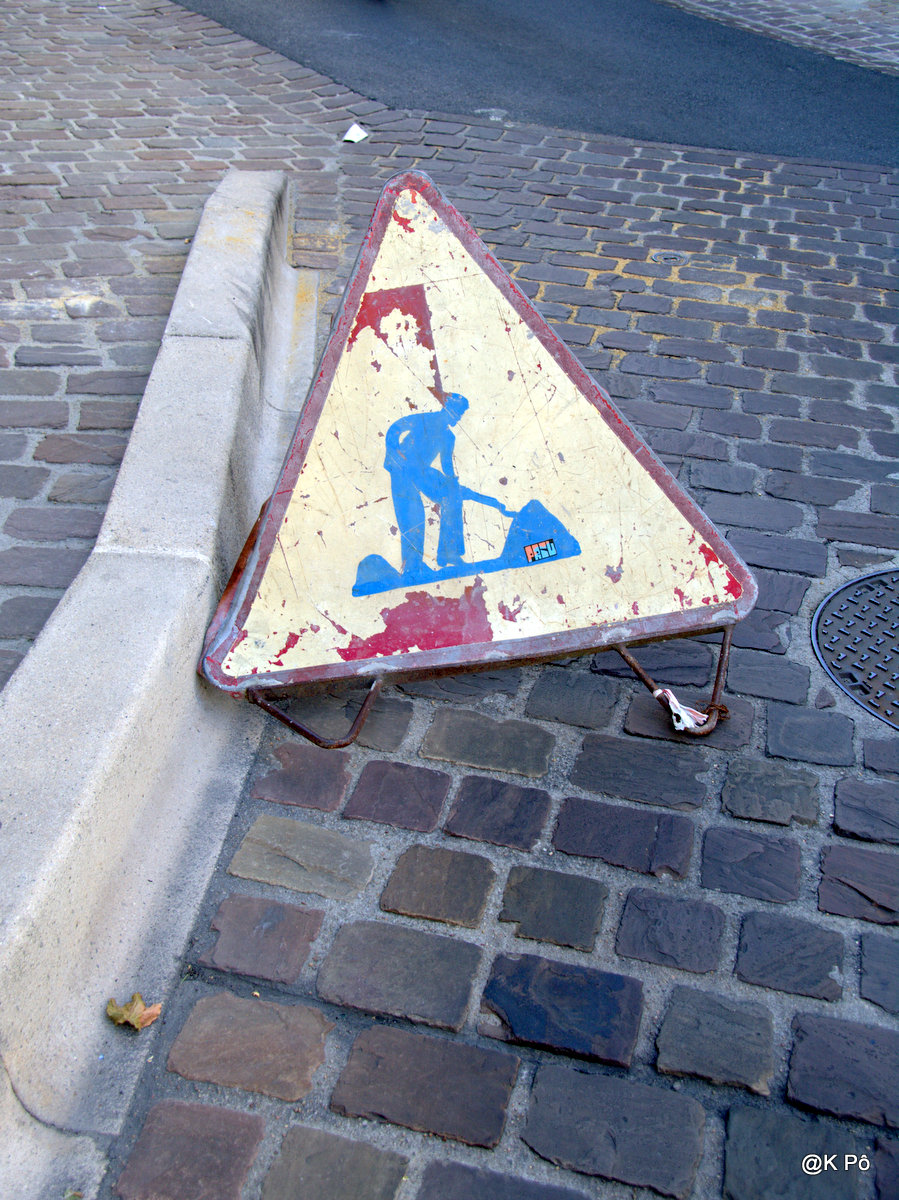 les faits divers cocasses (et tristes, aussi) : « c’est pas le maçon, c’est le mur du çom-ptable ! »