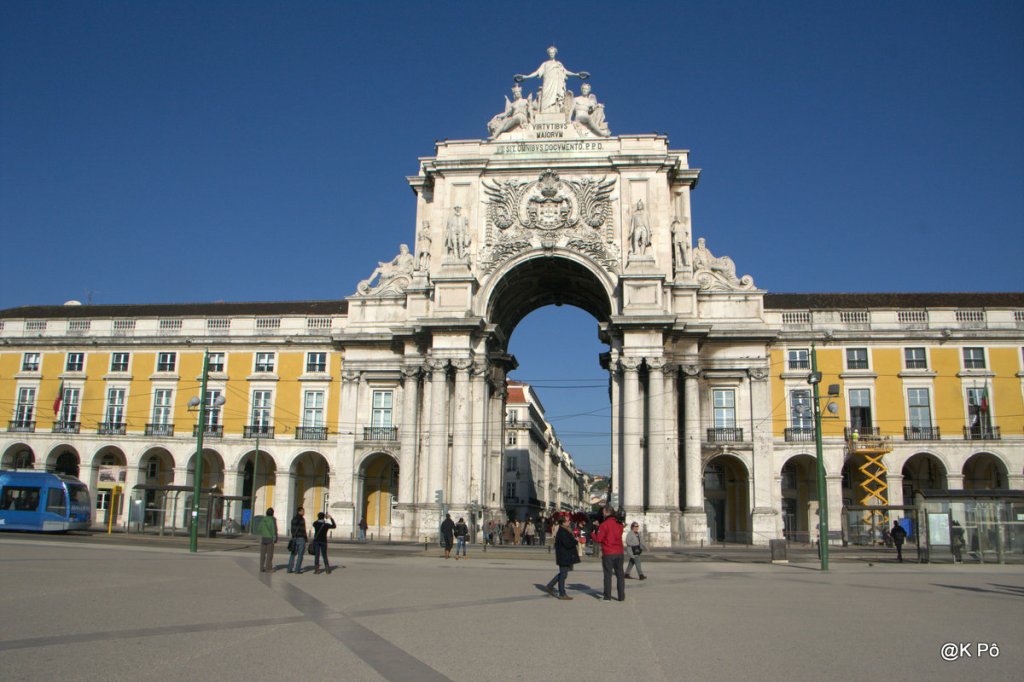 Lisbonne (textes parus ailleurs) + Souchon, belle&nbsp;chanson