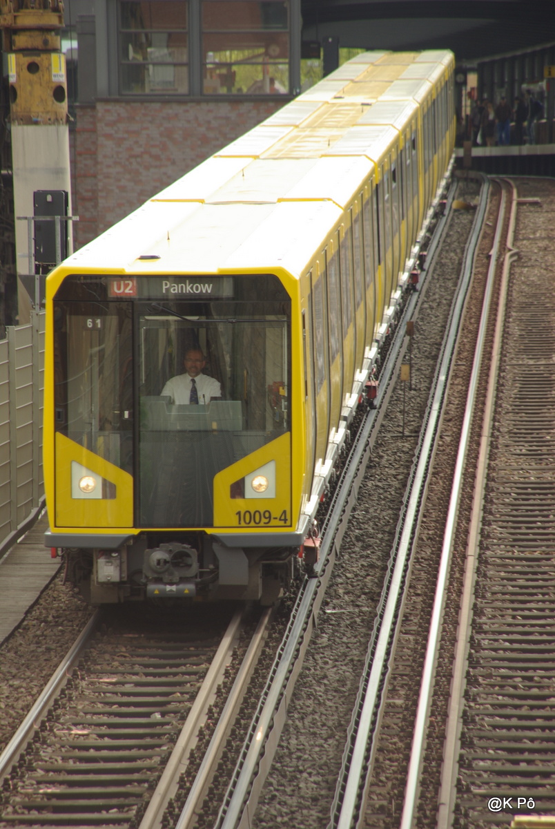 les chanteurs qui ne passent pas à la radio (sauf France Cul)-télé : Eric Toulis