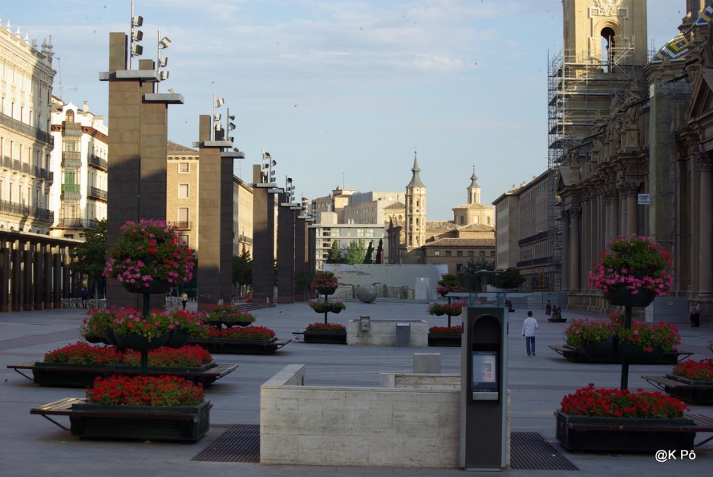 De Zaragoza, fille de l&rsquo;Ebre, à Zara de la Coruña, mère de la mode à petits&nbsp;prix