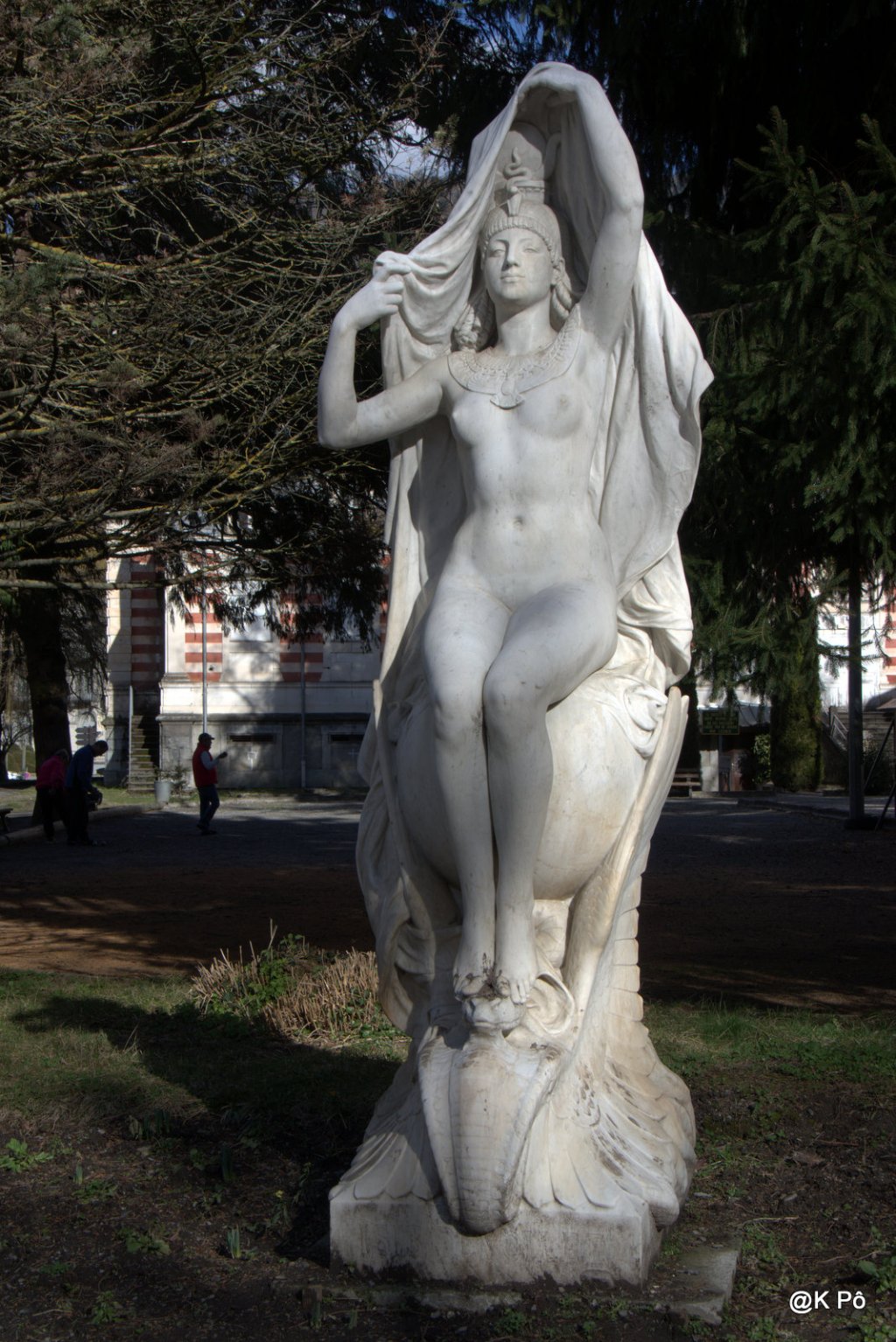 AdeY (photographe) : des nus tombés des nues (ou pas)