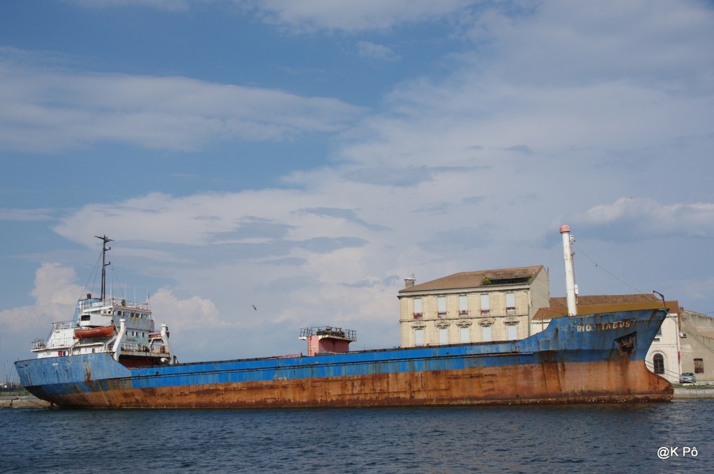 Marées noires (pas très marrantes)