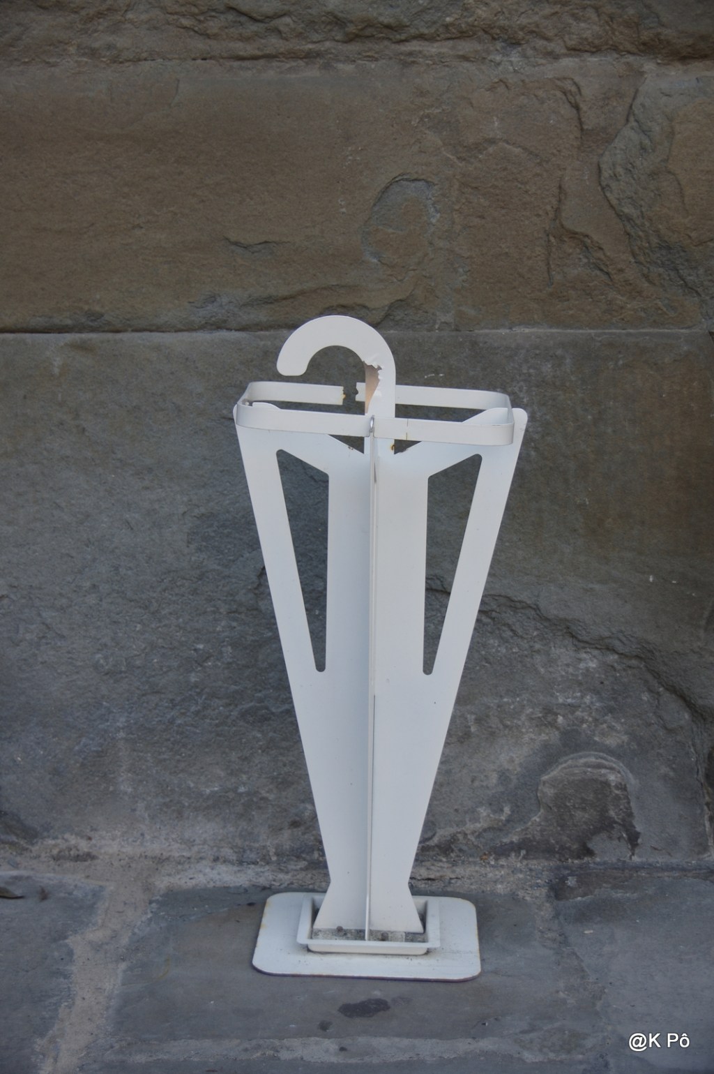 Tristan Tzara, pour les cloches (pascales)…