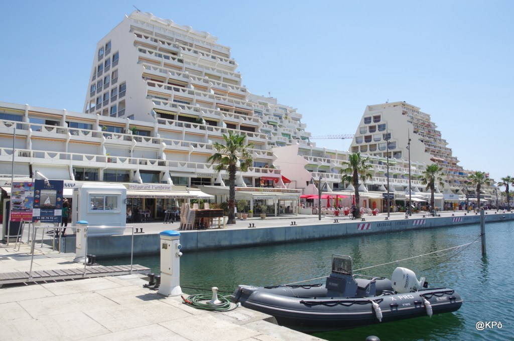 Architectures du XXè siècle : La Grande Motte (architecte: Jean&nbsp;Balladur)