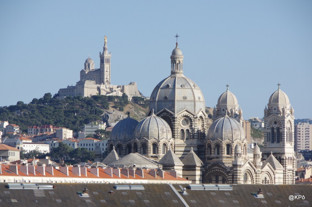 Marseille, tais-toi Marseille, tu cries trop&nbsp;fort!
