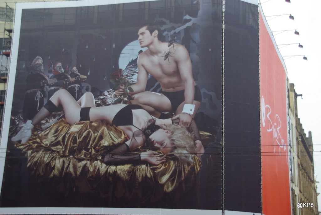 un portrait maléfique de Nancy Burson et ceux étonnants de Sergi Cadenas