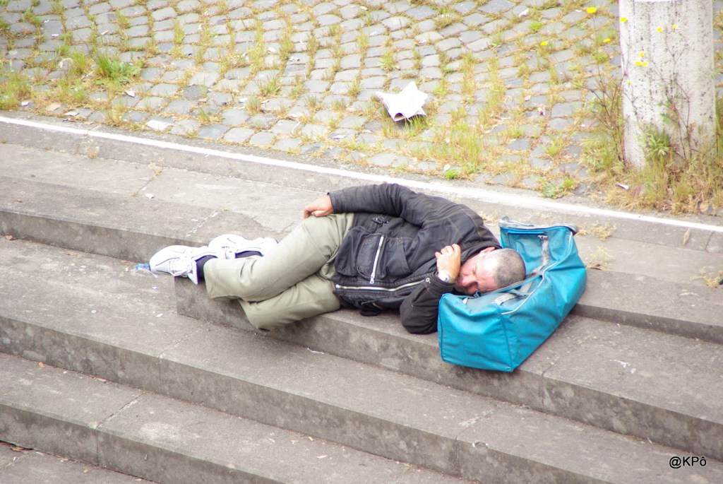 Des pieds et des&nbsp;mains.